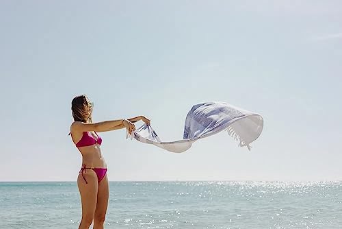 HASWEX Lienzo pintando Chica en bikini rosa con una toalla en la playa 58x90cm sin marco