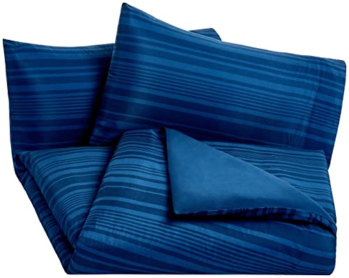 Amazon Basics - Juego de funda nórdica de microfibra ligera de microfibra, 200 x 200 cm, Azul real raya (Royal Blue Calvin Stripe)