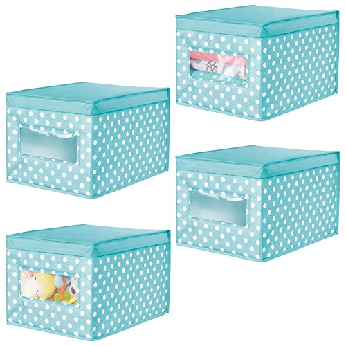 mDesign Juego de 4 cajas organizadoras grandes de tela – Caja de almacenaje apilable con tapa y ventanilla – Para ordenar armarios y zapatos – Organizador de armarios de lunares – azul turquesa/blanco